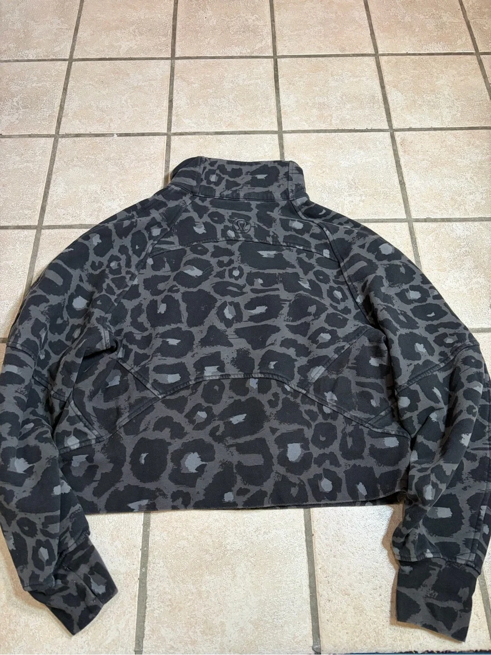 Lululemon Scuba Oversized Funnel Neck Half Zip Spray Leopard Anchor Grey/Black